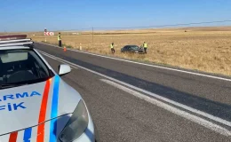 Konya’da Otomobil Şarampole Uçtu: 3 Kişi Yaralandı